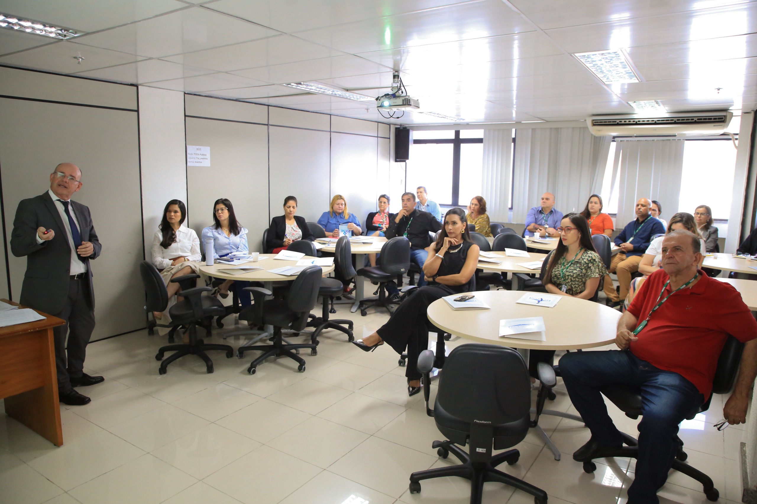 Curso Atos de admissão de pessoal com ênfase em concurso e PSS.jpg